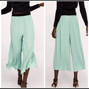 Zara Basic BLACK plated culottes